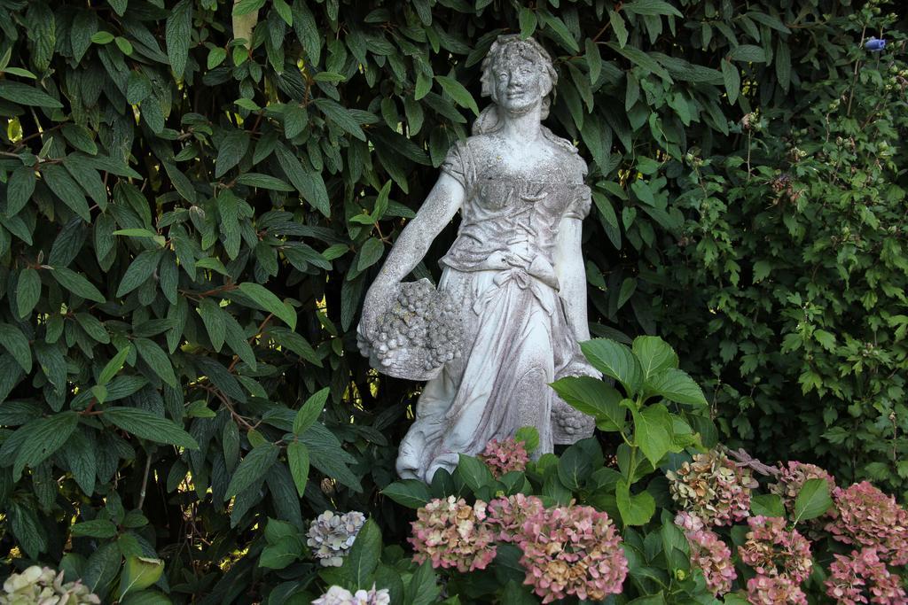 Im Roeseligarten Wolfhausen Exterior photo